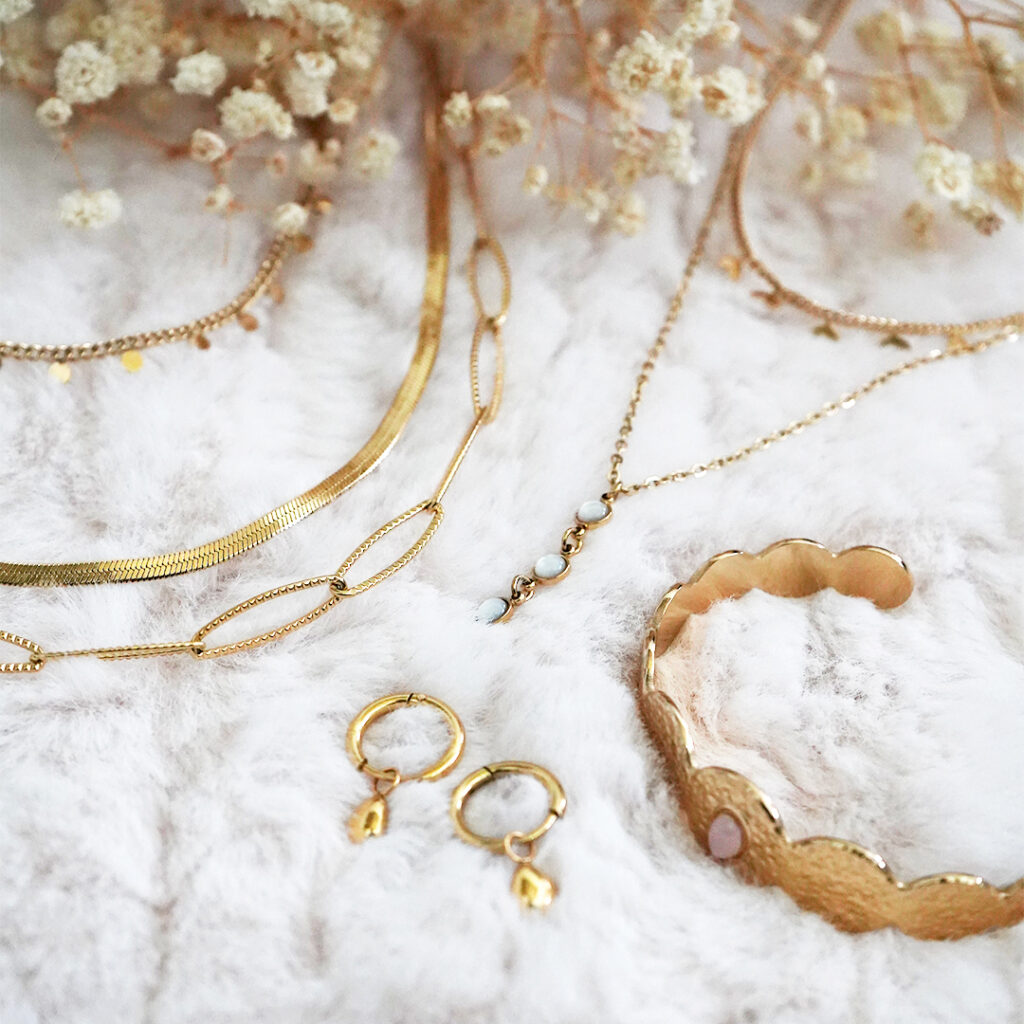 bijoux dorés