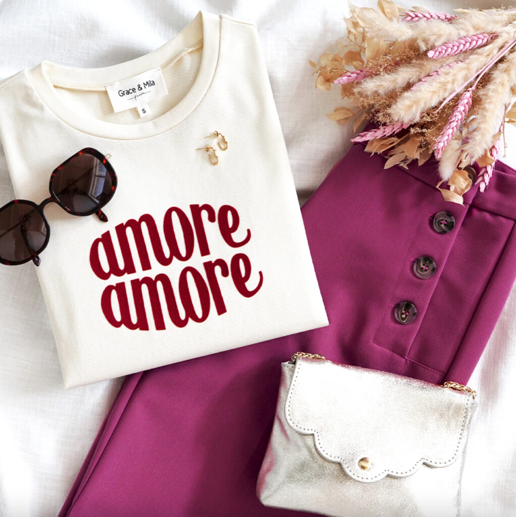 Look femme violet et beige