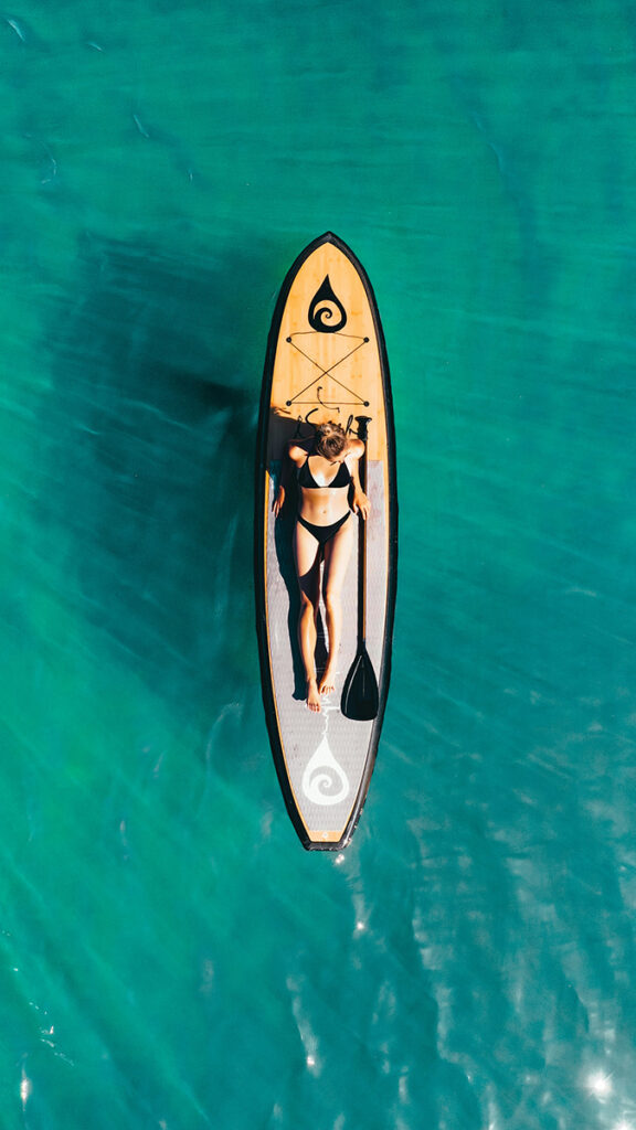 femme paddle